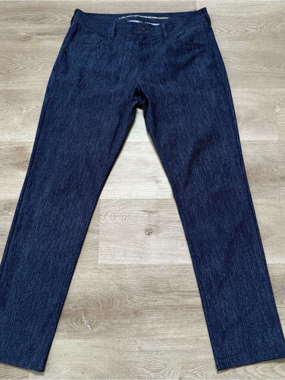 Rhone Commuter Pant Slim Men 34x32 Performance Stretch Office Golf Textured Blue